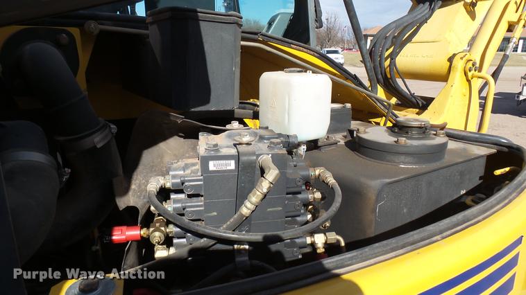 image for item DA0409 2007 Komatsu PC78MR-6 compact excavator