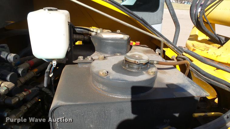 image for item DA0409 2007 Komatsu PC78MR-6 compact excavator