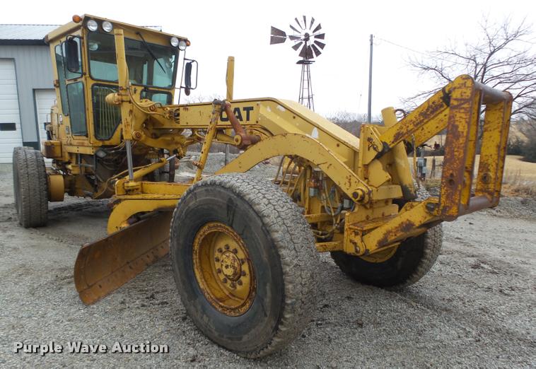 image for item DA0551 1989 Caterpillar 140G motor grader