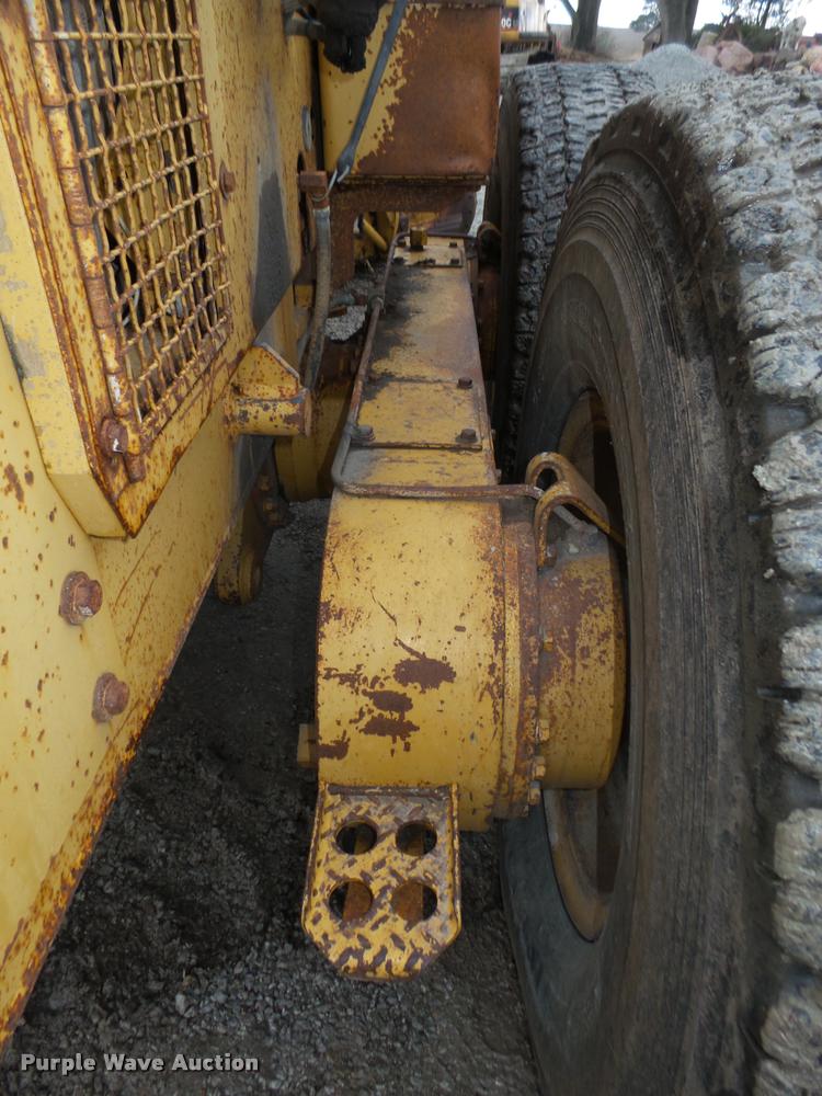 image for item DA0551 1989 Caterpillar 140G motor grader