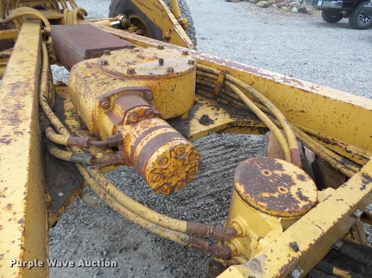 image for item DA0551 1989 Caterpillar 140G motor grader