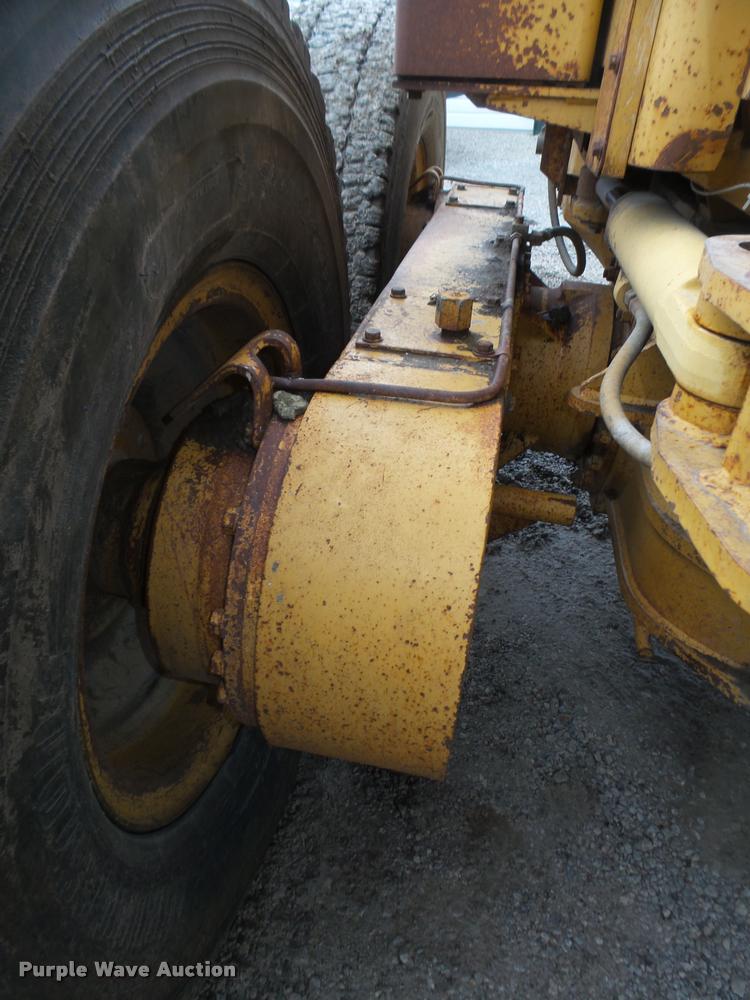 image for item DA0551 1989 Caterpillar 140G motor grader