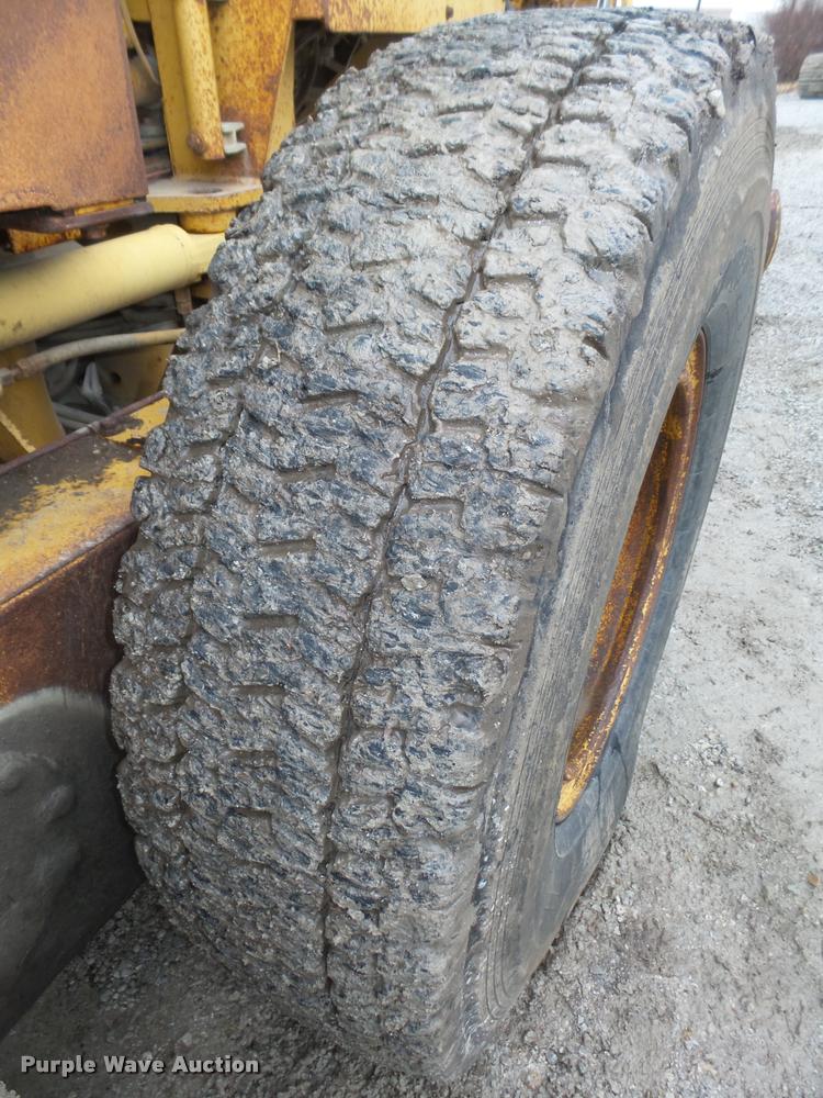 image for item DA0551 1989 Caterpillar 140G motor grader