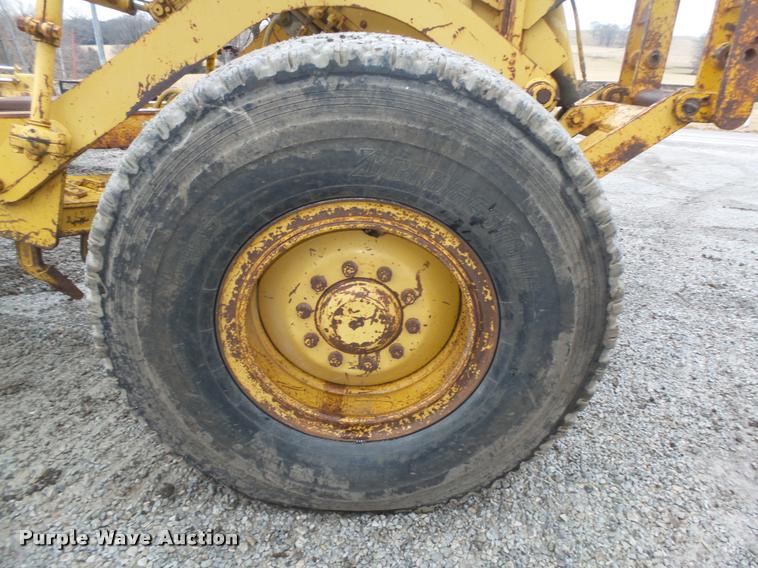 image for item DA0551 1989 Caterpillar 140G motor grader