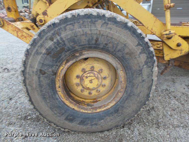 image for item DA0551 1989 Caterpillar 140G motor grader