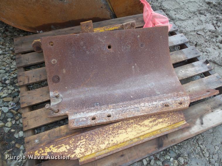 image for item DA0551 1989 Caterpillar 140G motor grader