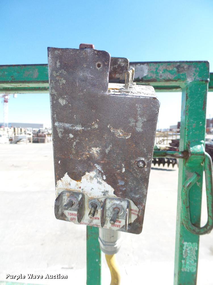 image for item DA0569 Mec 1632 scissor lift