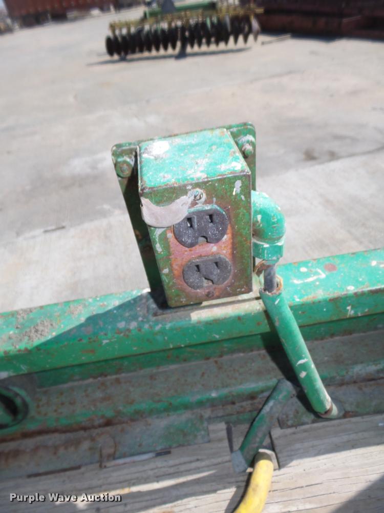 image for item DA0569 Mec 1632 scissor lift