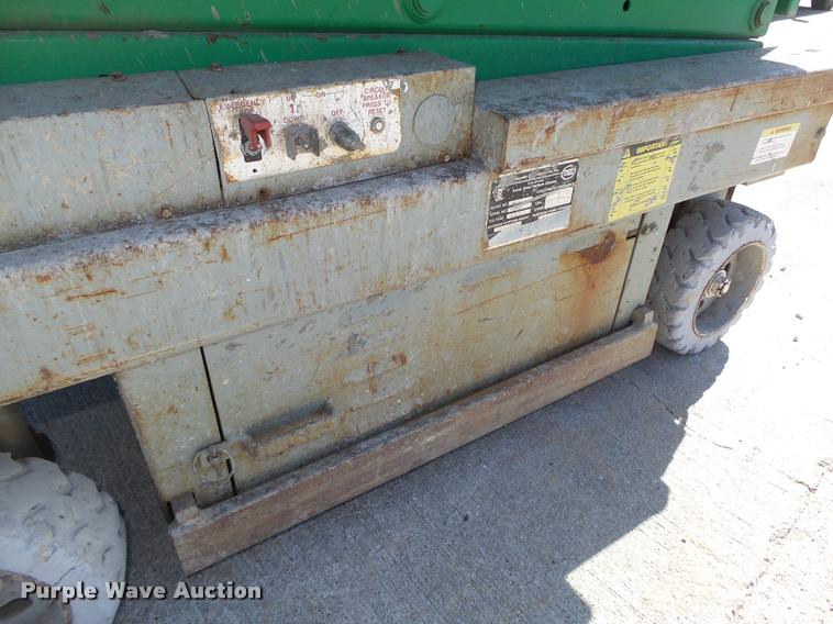 image for item DA0569 Mec 1632 scissor lift