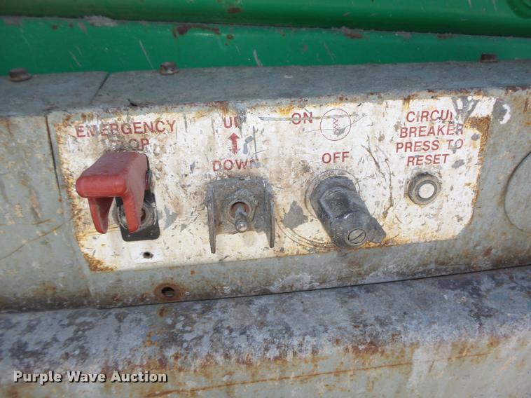 image for item DA0569 Mec 1632 scissor lift