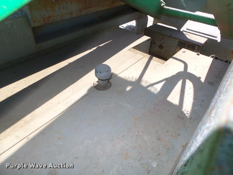 image for item DA0569 Mec 1632 scissor lift