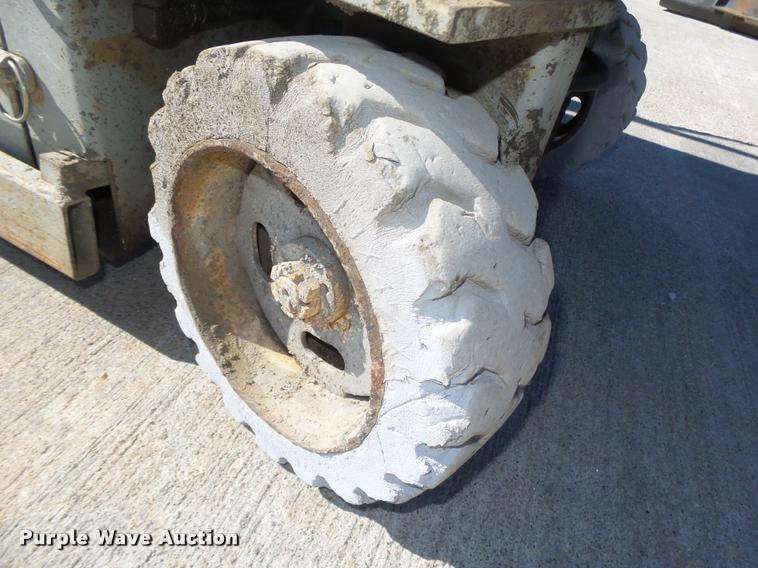 image for item DA0569 Mec 1632 scissor lift