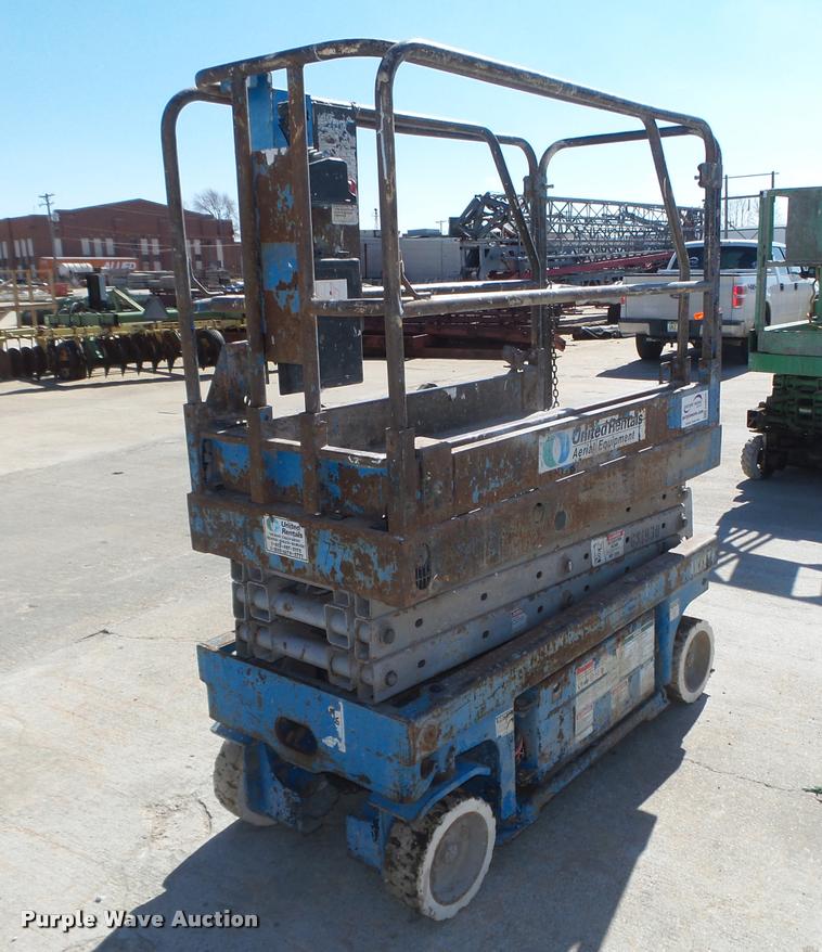 image for item DA0570 Genie GS1930 scissor lift