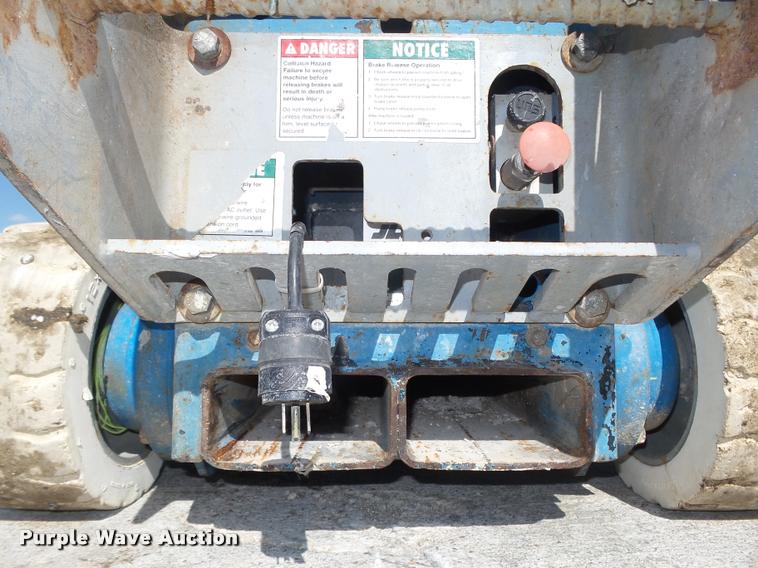 image for item DA0570 Genie GS1930 scissor lift