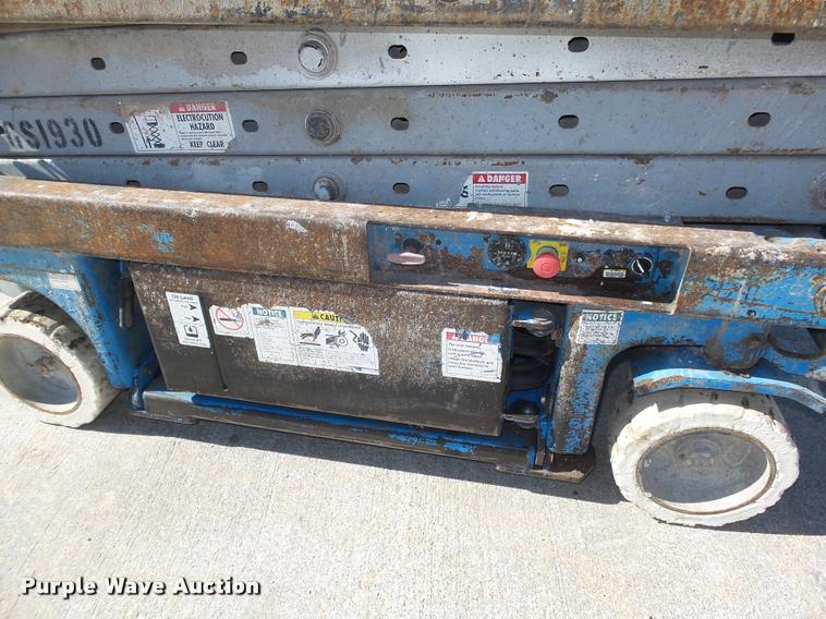 image for item DA0570 Genie GS1930 scissor lift