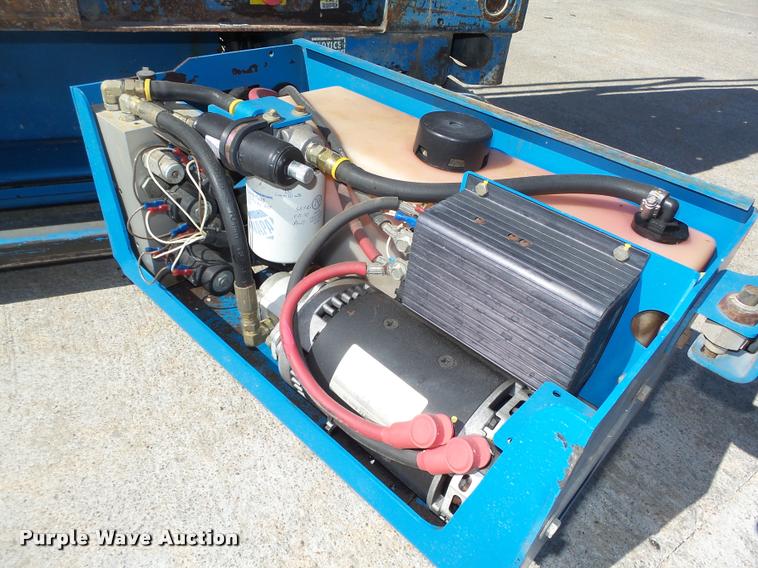 image for item DA0570 Genie GS1930 scissor lift