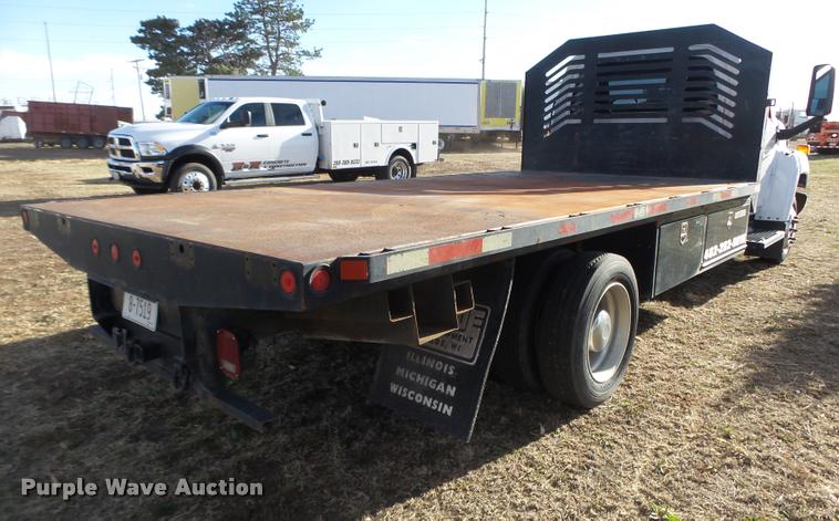 image for item DA0578 2005 Chevrolet C4500 flatbed truck