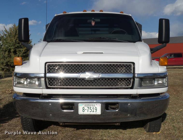image for item DA0578 2005 Chevrolet C4500 flatbed truck