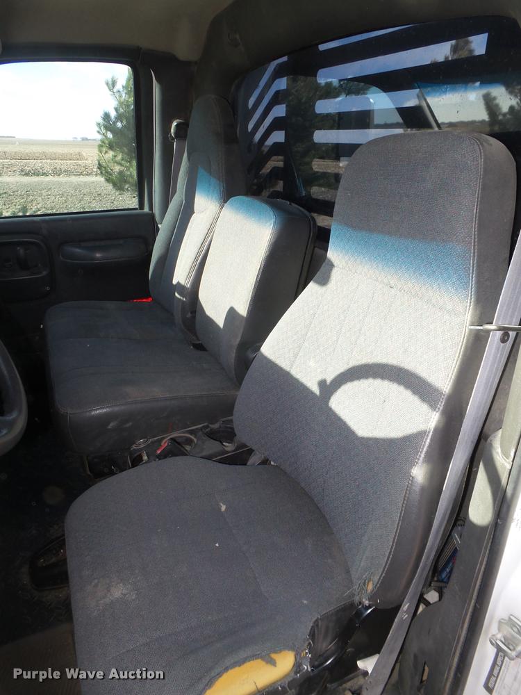 image for item DA0578 2005 Chevrolet C4500 flatbed truck