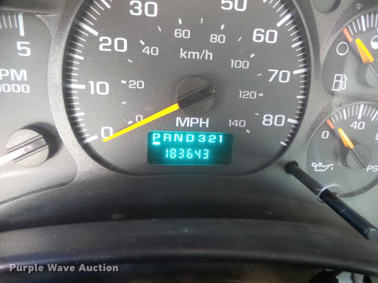 image for item DA0578 2005 Chevrolet C4500 flatbed truck