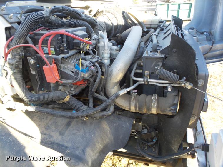 image for item DA0578 2005 Chevrolet C4500 flatbed truck