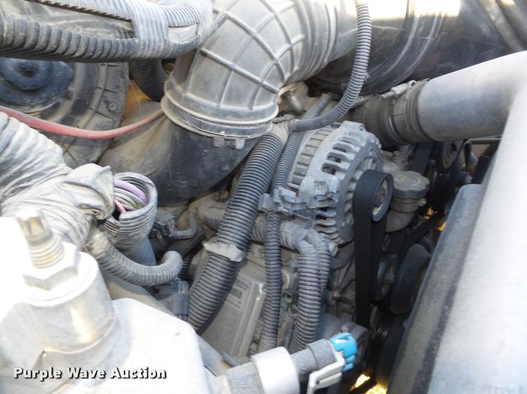 image for item DA0578 2005 Chevrolet C4500 flatbed truck