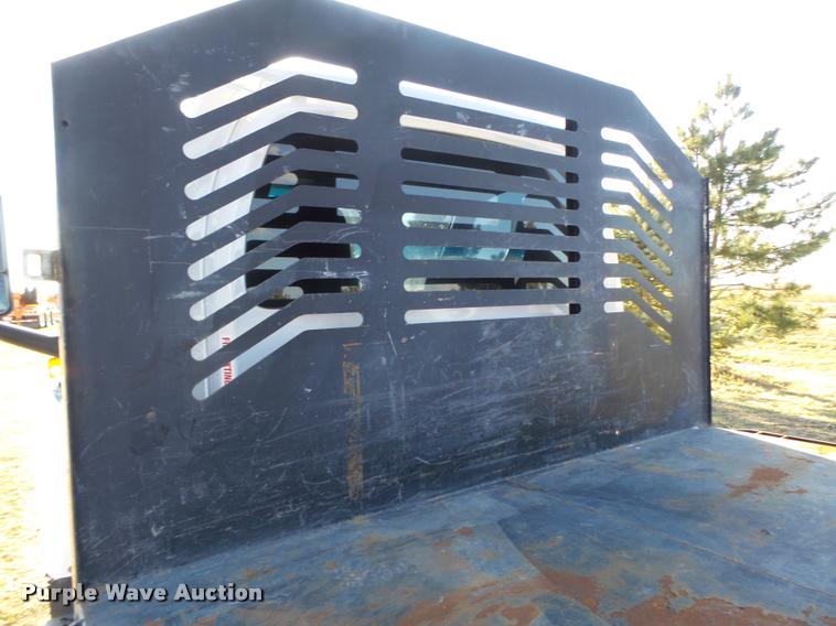 image for item DA0578 2005 Chevrolet C4500 flatbed truck