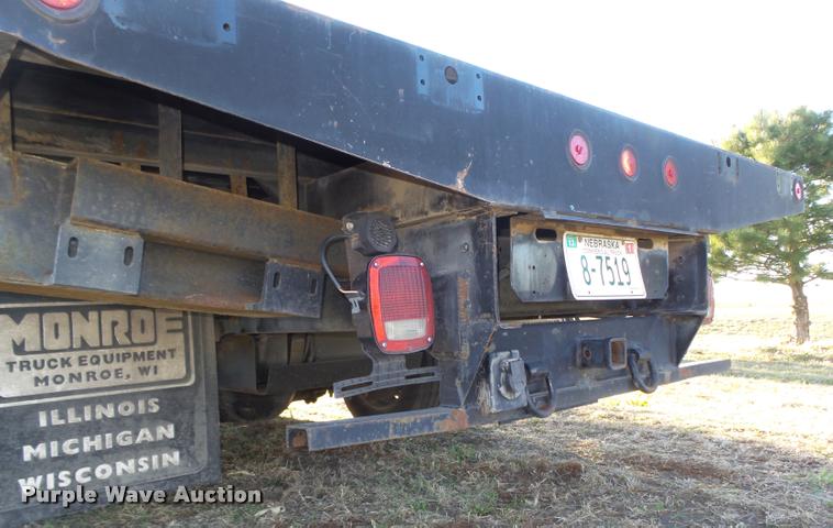 image for item DA0578 2005 Chevrolet C4500 flatbed truck