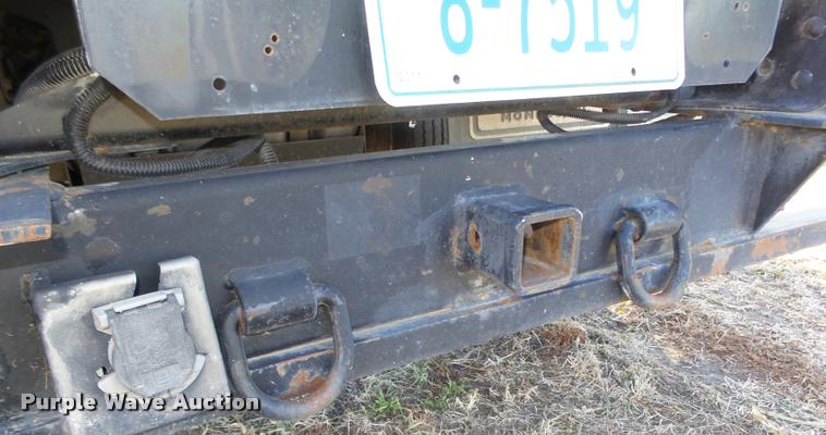 image for item DA0578 2005 Chevrolet C4500 flatbed truck