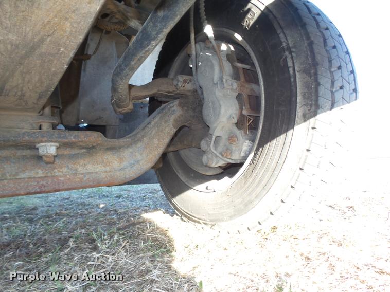 image for item DA0578 2005 Chevrolet C4500 flatbed truck