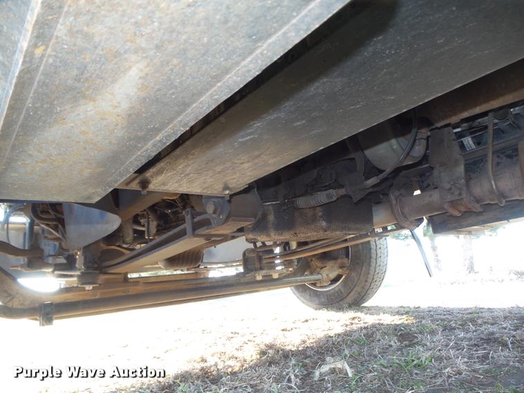 image for item DA0578 2005 Chevrolet C4500 flatbed truck