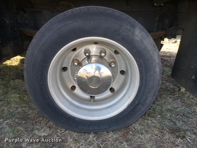 image for item DA0578 2005 Chevrolet C4500 flatbed truck