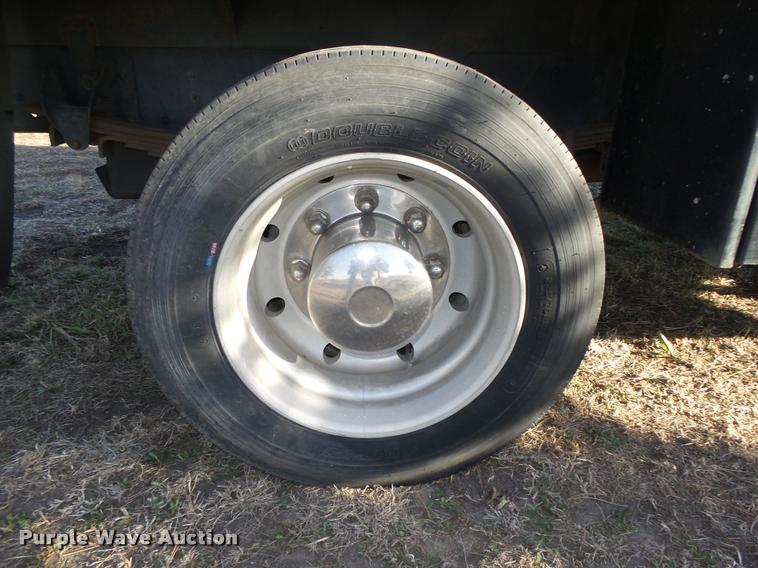 image for item DA0578 2005 Chevrolet C4500 flatbed truck