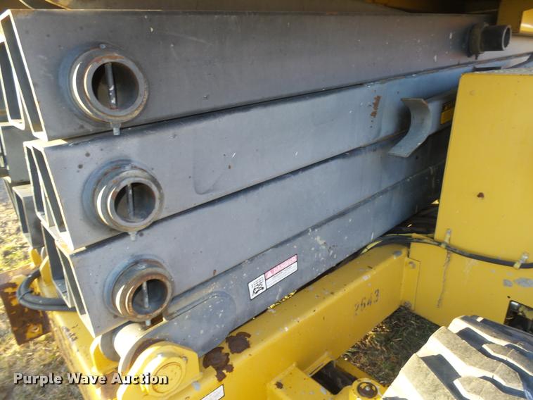 image for item DA0580 1995 Grove SM3884 scissor lift