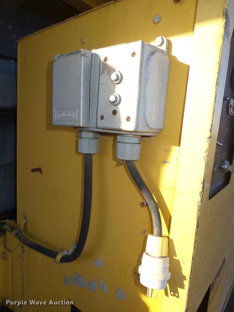 image for item DA0580 1995 Grove SM3884 scissor lift