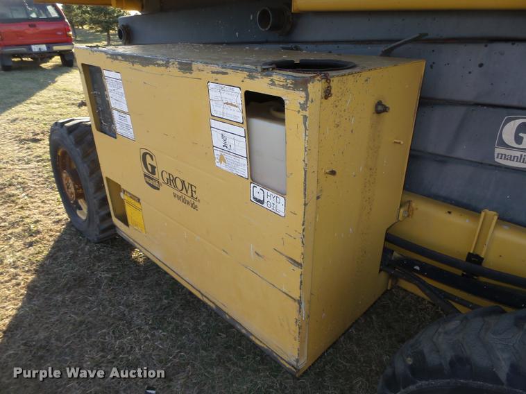 image for item DA0580 1995 Grove SM3884 scissor lift