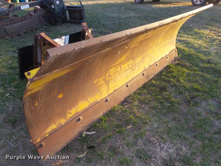 image for item DA0582 ST-90 skid steer snow blade