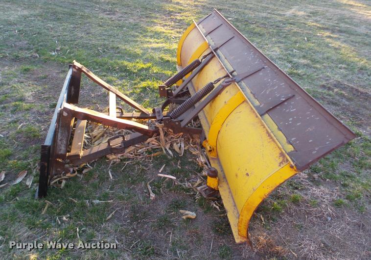 image for item DA0582 ST-90 skid steer snow blade