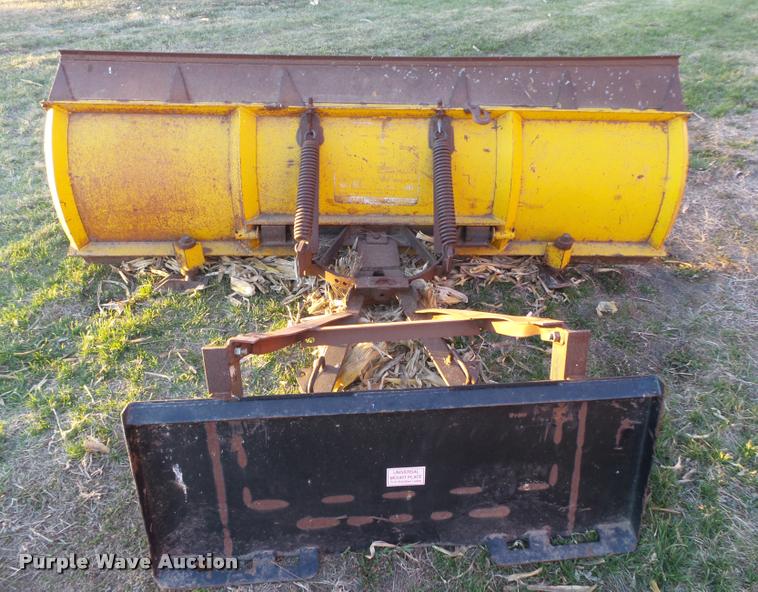 image for item DA0582 ST-90 skid steer snow blade
