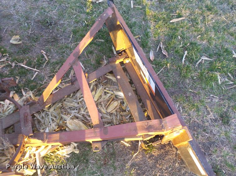 image for item DA0582 ST-90 skid steer snow blade