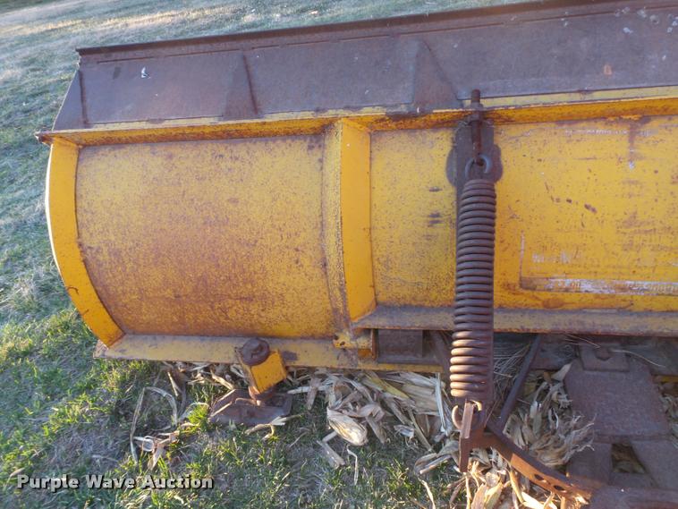 image for item DA0582 ST-90 skid steer snow blade