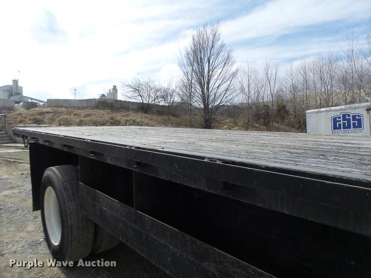image for item DA3340 2010 Kenworth T370 flatbed truck
