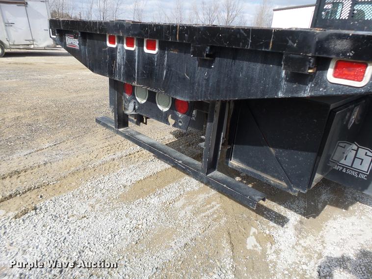 image for item DA3340 2010 Kenworth T370 flatbed truck