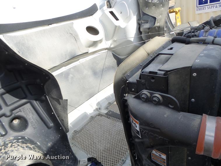 image for item DA3340 2010 Kenworth T370 flatbed truck