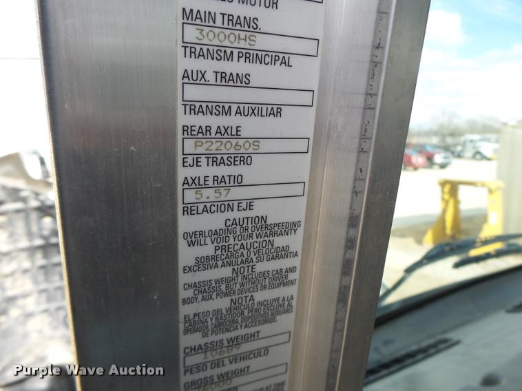 image for item DA3340 2010 Kenworth T370 flatbed truck