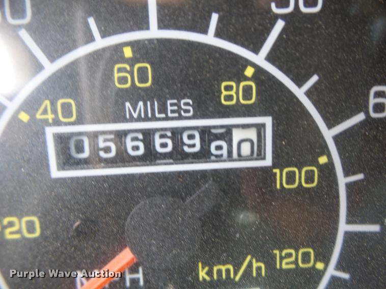 image for item DA3340 2010 Kenworth T370 flatbed truck