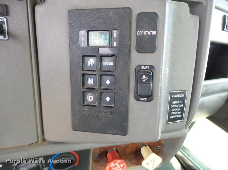 image for item DA3340 2010 Kenworth T370 flatbed truck