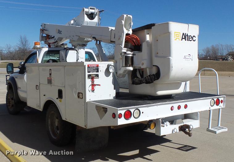 image for item DA3344 2007 Ford F550 bucket truck