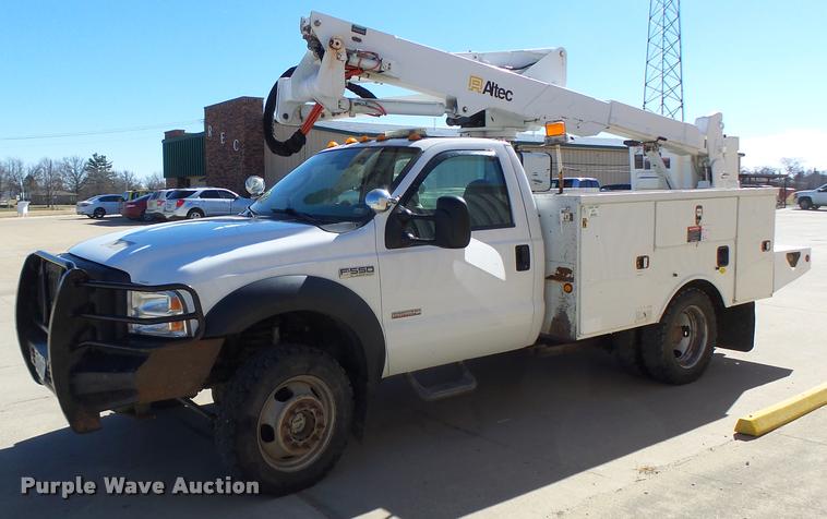 image for item DA3344 2007 Ford F550 bucket truck