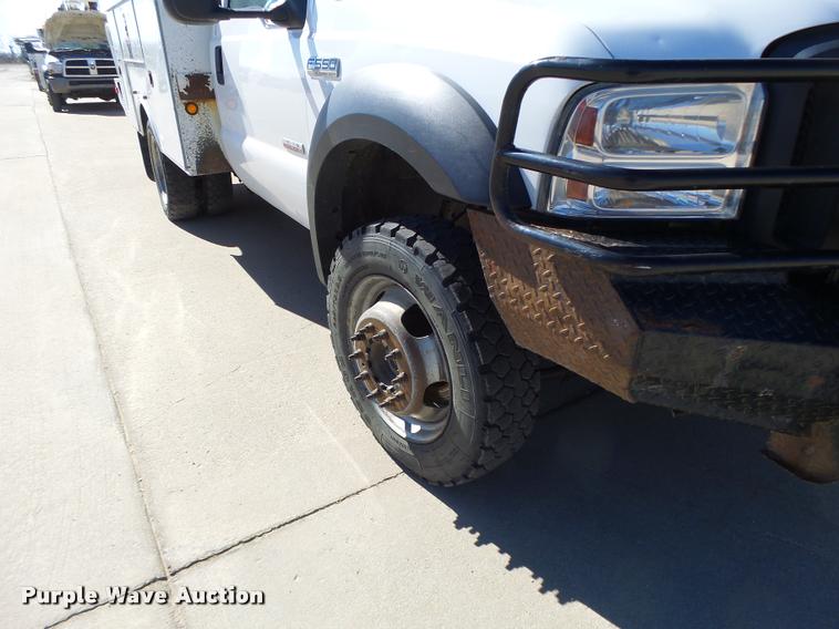 image for item DA3344 2007 Ford F550 bucket truck
